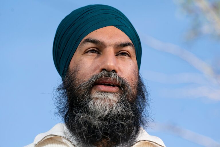 Singh pledges to make public transit fully electric by 2030 by doubling funding