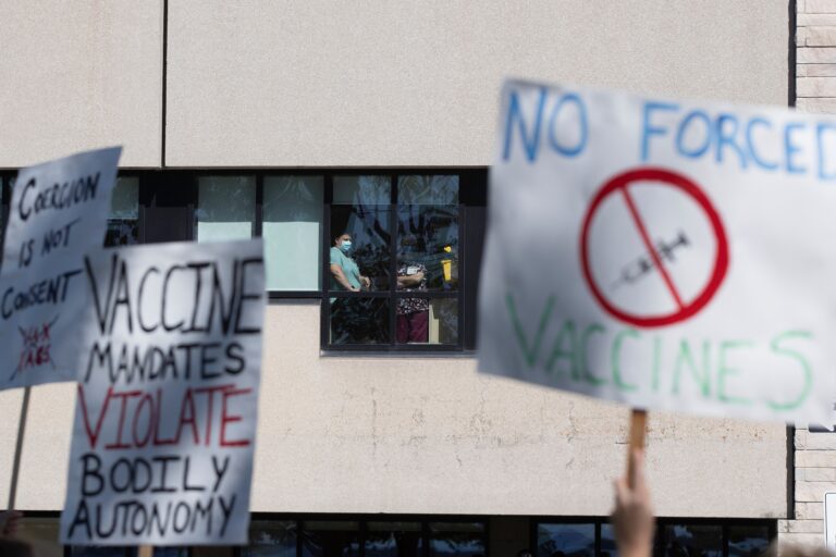 B.C. considers no-protest ‘bubble zones’ after vaccine protesters target schools