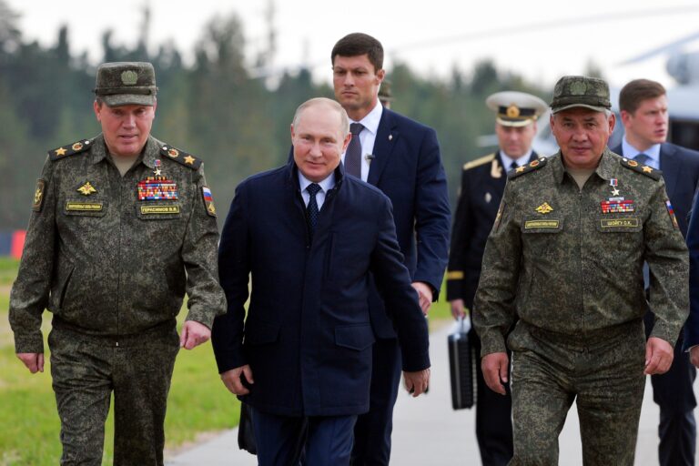 Putin oversees robotic military exercises with Belarus, raising concerns
