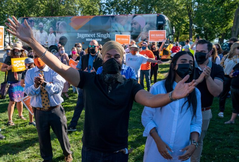 Party leaders push for votes as election campaign heads into final weekend