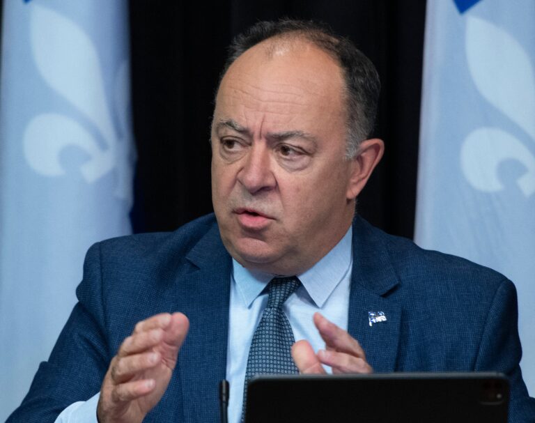 COVID-19: Quebec eases capacity restrictions for sports, cultural venues with assigned seating