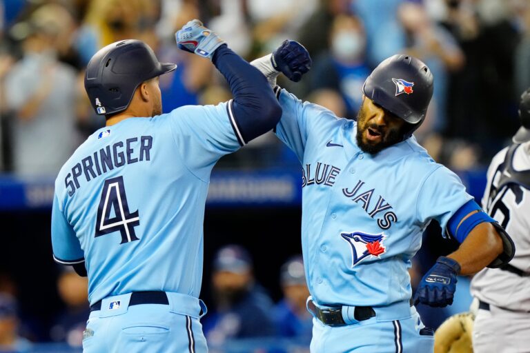 Toronto Blue Jays earn critical win over New York Yankees