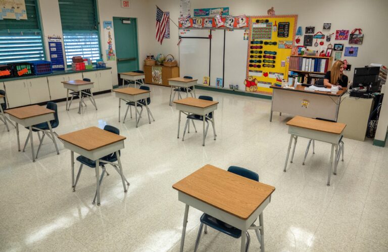 P.E.I. temporarily shutting down Charlottetown schools amid ‘concerning’ student outbreak