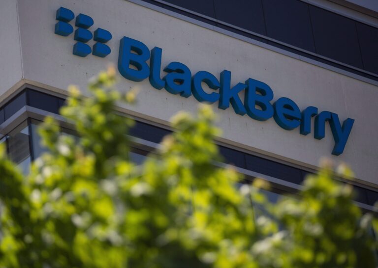 Blackberry reports $144M loss, revenue down 32% in Q3 2021