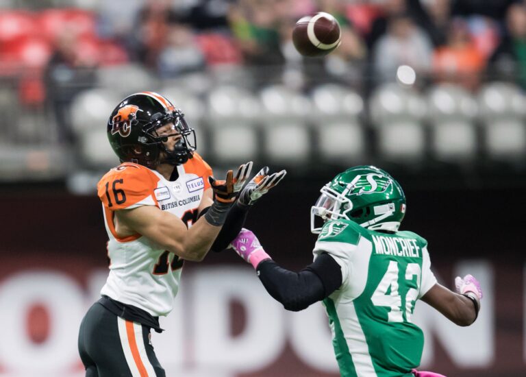 Edmonton Elks sign all-star linebacker Derrick Moncrief