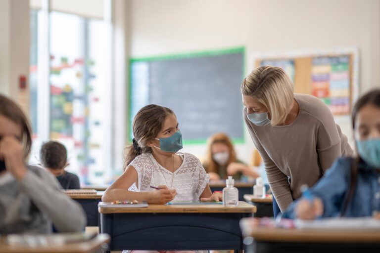 Vancouver School Board makes masks mandatory for K-12 students