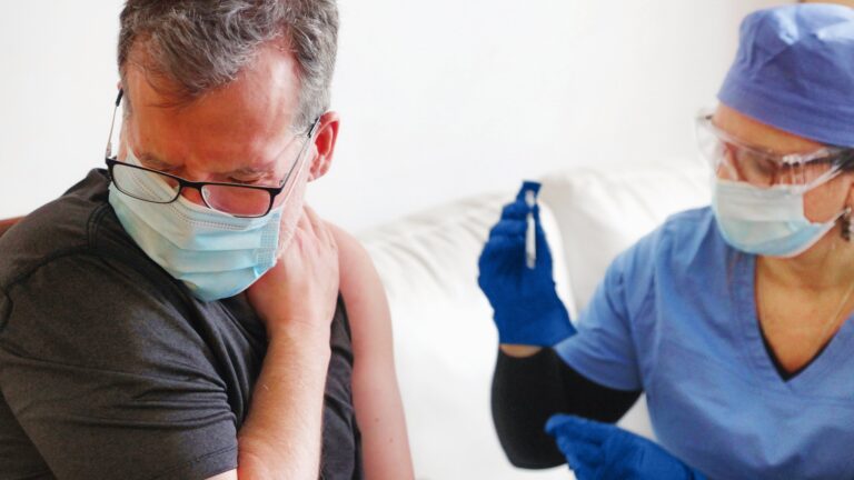 Manitoba recommending third dose of COVID 19 vaccine for immunocompromised people