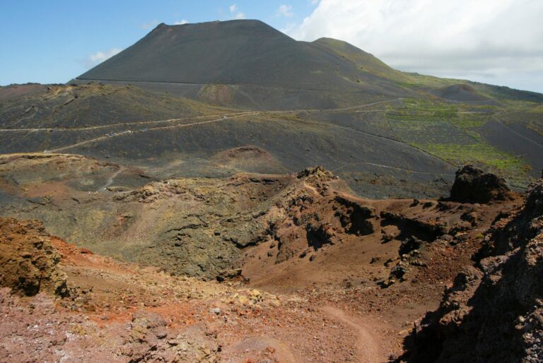 Earthquake threat prompts evacuations on Spanish island of La Palma