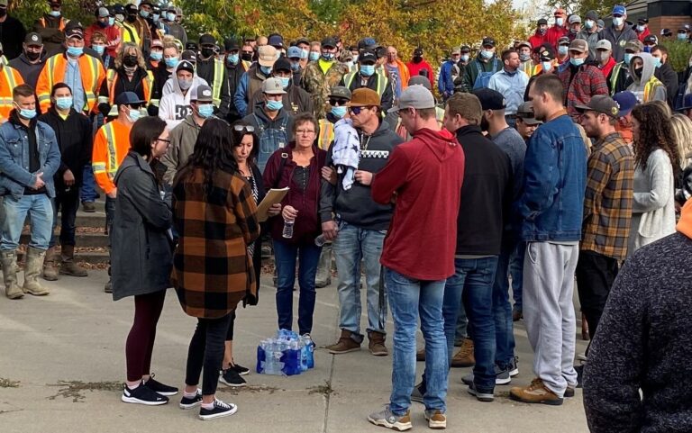 Silent vigil held for slain Hinton mother, toddler outside Alberta courthouse: ‘We need change’