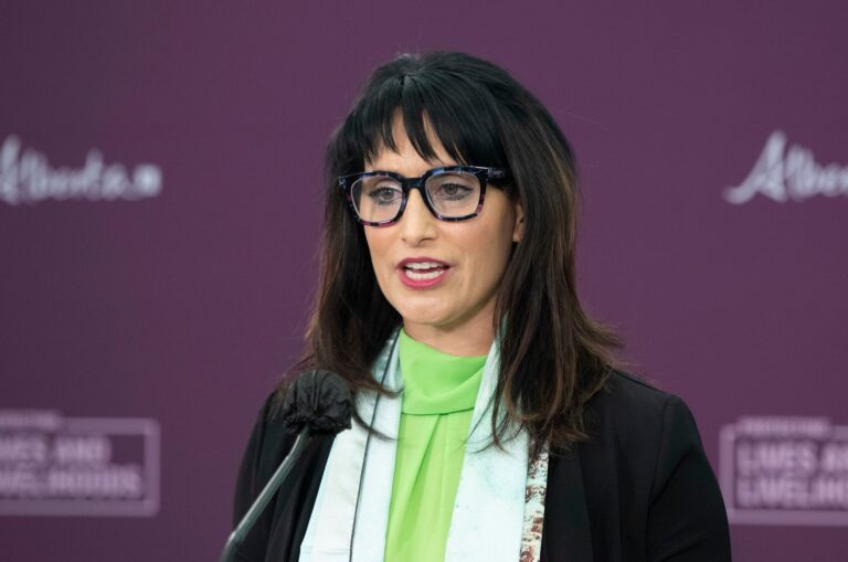 UCP backbencher Leela Aheer urges Kenney to admit he botched COVID-19 response, take action