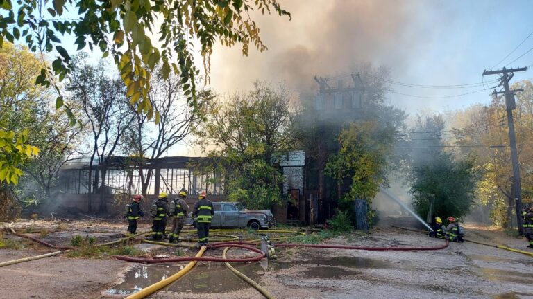 Point Douglas warehouse fire was arson: Winnipeg police