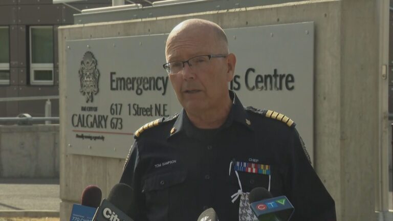 Former CEMA chief Tom Sampson criticizes Alberta’s COVID-19 response, says what he’d do if premier
