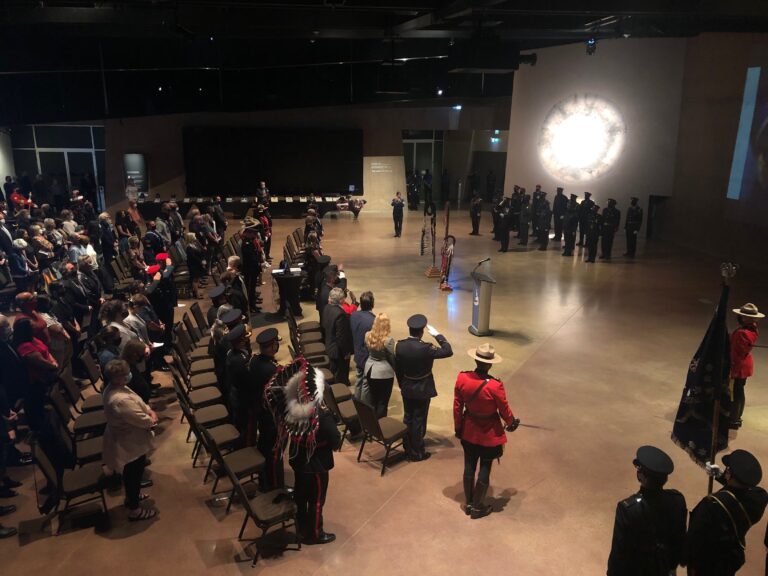 Winnipeg memorial service honours fallen police and peace officers