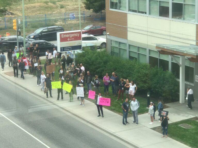 After huge protest at hospital, Kelowna, B.C. woman calls for rally in support of health workers