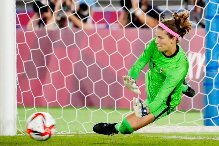 Canadian goalkeeper Stephanie Labbe shares mental health struggles during Tokyo Olympics