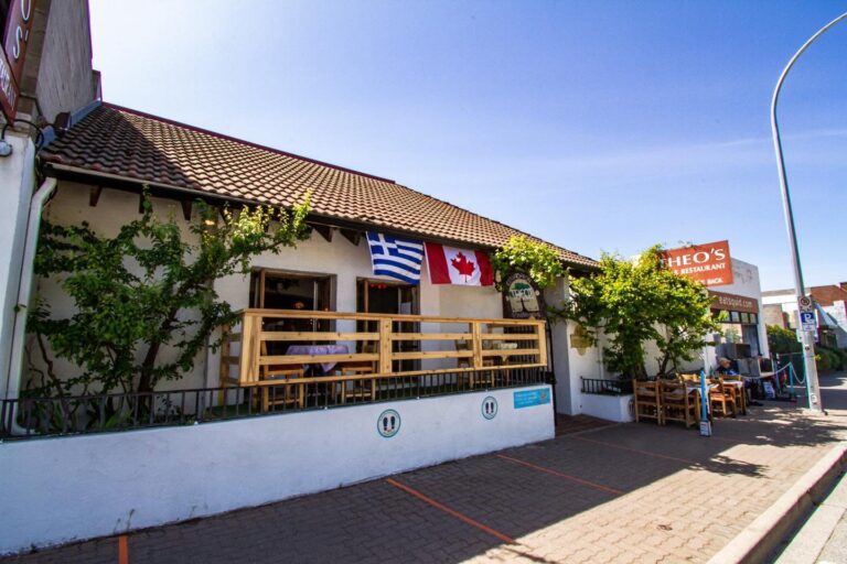 COVID-19: Penticton eatery implements mandatory staff vaccinations in wake of ‘moral dilemma’