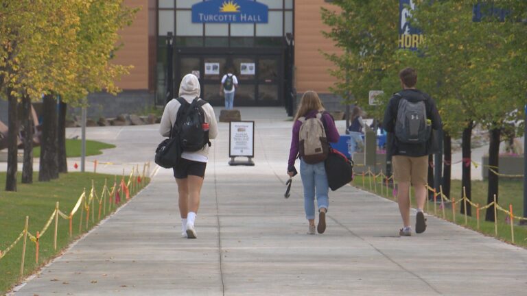 Lethbridge post-secondary students return to campus for fall semester