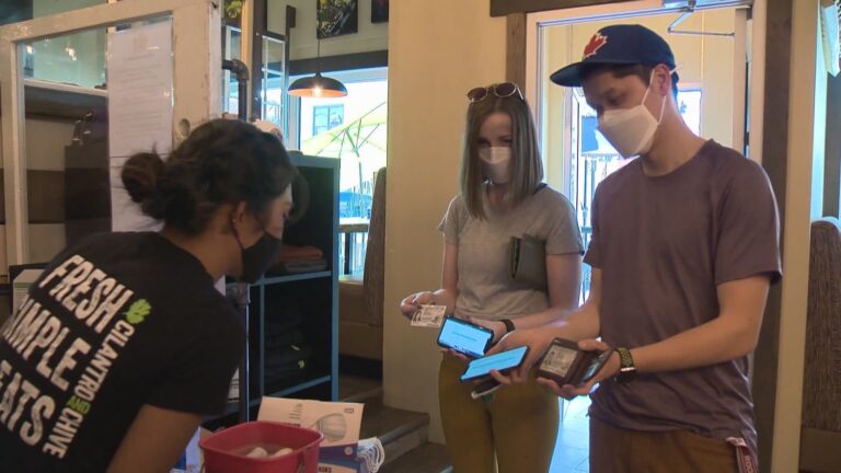 Some rural Alberta restaurants face restrictions exemption program backlash
