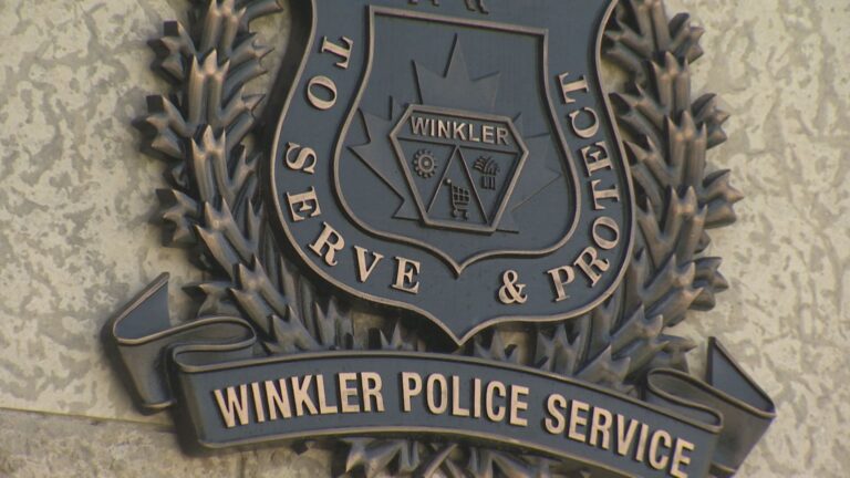 Winkler police chief denounces ‘anger and resentment’ over COVID-19 orders, vaccines