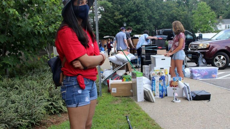 Largest colleges push student vaccines with mandates, prizes