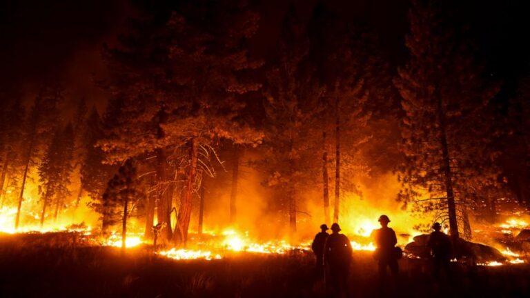 Official: Wildfire near Lake Tahoe largely kept from towns