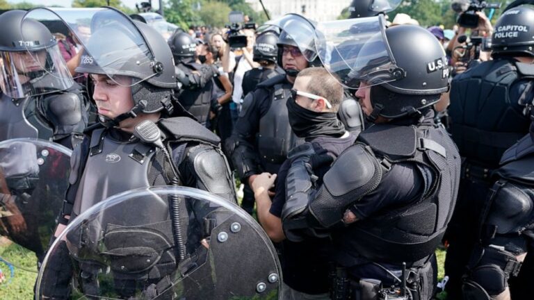 Federal officer arrested at Capitol rally won’t be charged