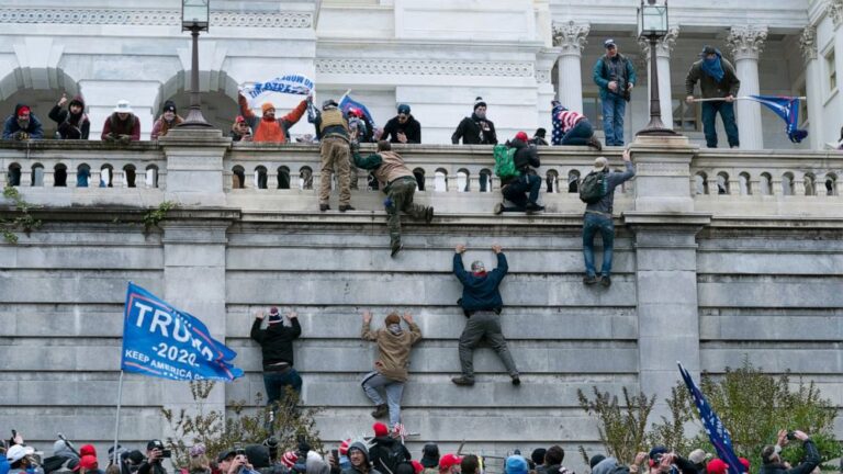Jan. 6 trials slowed by mounting evidence in US Capitol riot