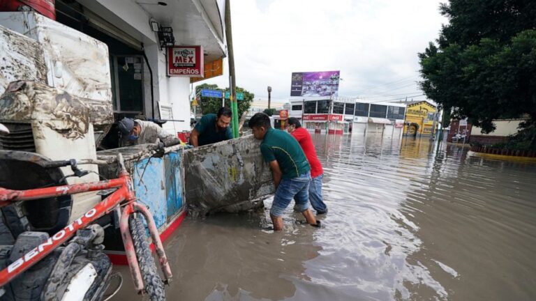 Flooding north of Mexico City leaves streets submerged
