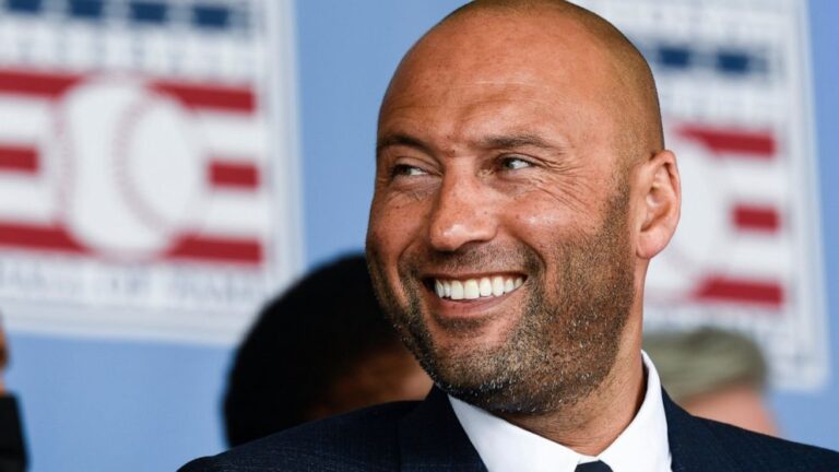 Yankees star Derek Jeter inducted into Baseball Hall of Fame