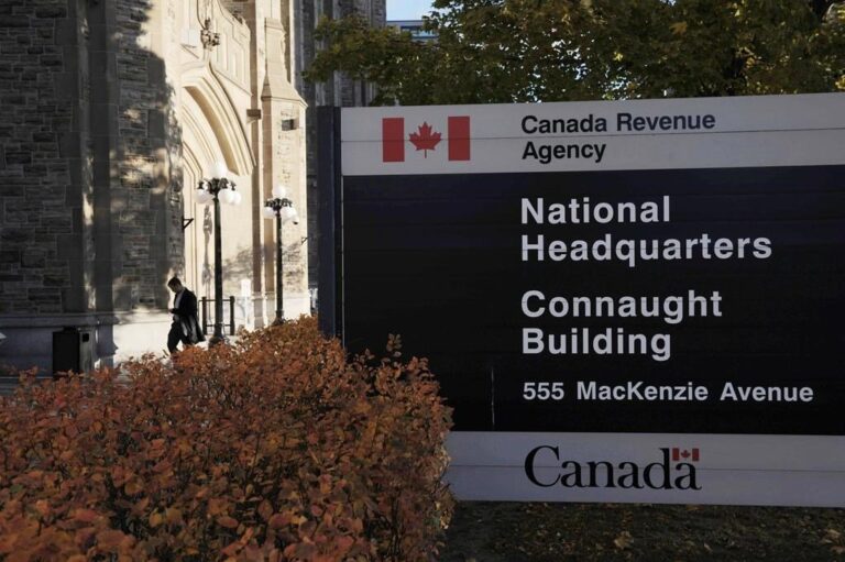 COMMENTARY: How Canadians learned to stop worrying and love the deficit