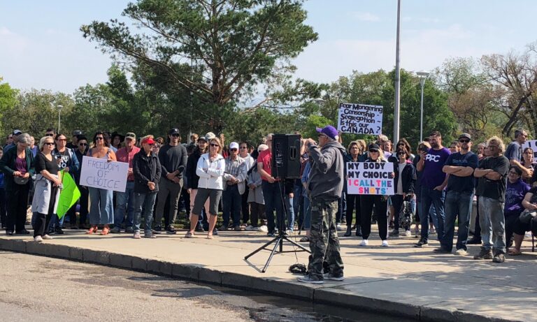 More than 200 people protest COVID-19 vaccine mandates outside Saskatoon hospital