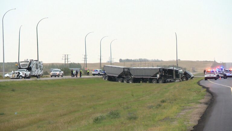 Saskatoon police investigating ‘serious’ crash east of the city