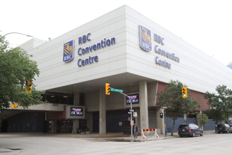 Winnipeg police investigating missing box of COVID-19 vaccine from supersite