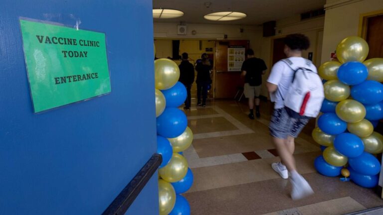 2nd largest school district in US to mandate COVID-19 vaccine for students