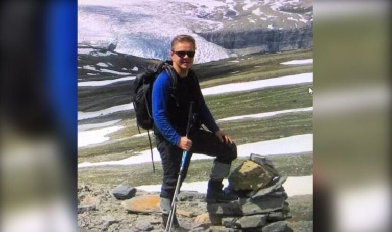 Vancouver police ramp up search for hiker believed to be missing in Manning Park