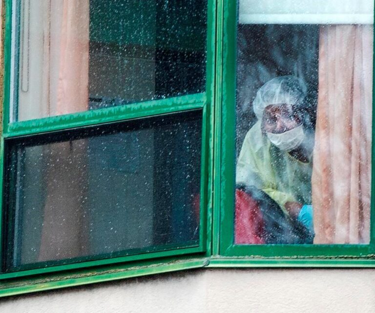 COVID-19 deaths: Quebec coroner outraged by delay in getting nurses to Residence Herron