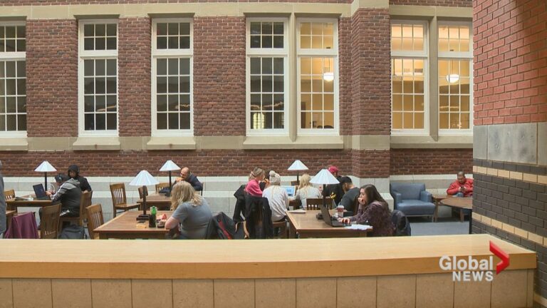 Alberta faculty associations call for more consistent and better COVID-19 protections