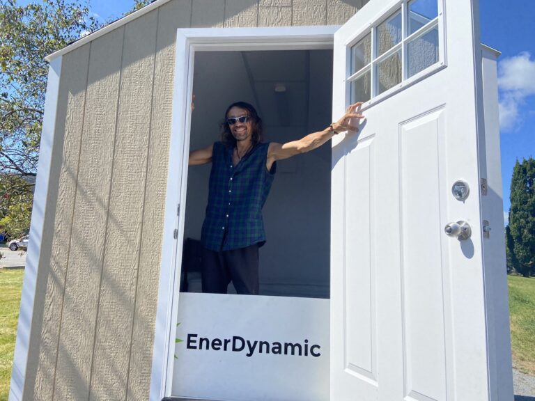 Kingston woman raises funds to buy a tiny home for a homeless man