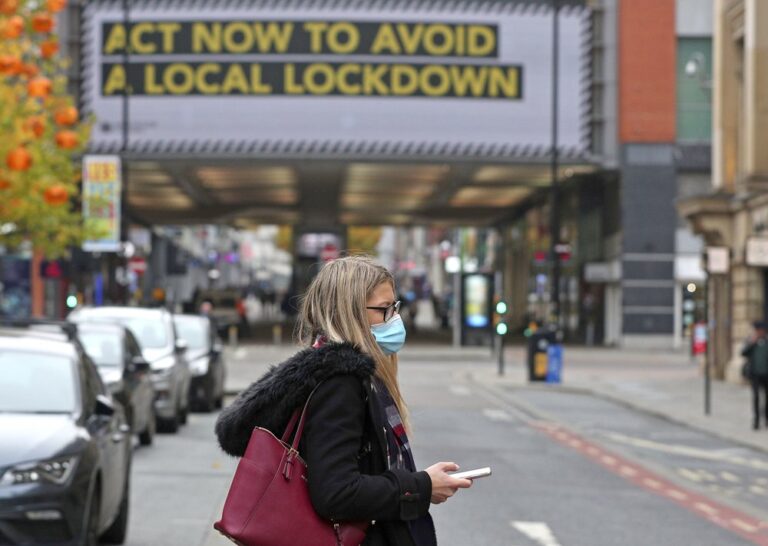 Scientists urge U.K. government to ensure rapid return of COVID-19 restrictions