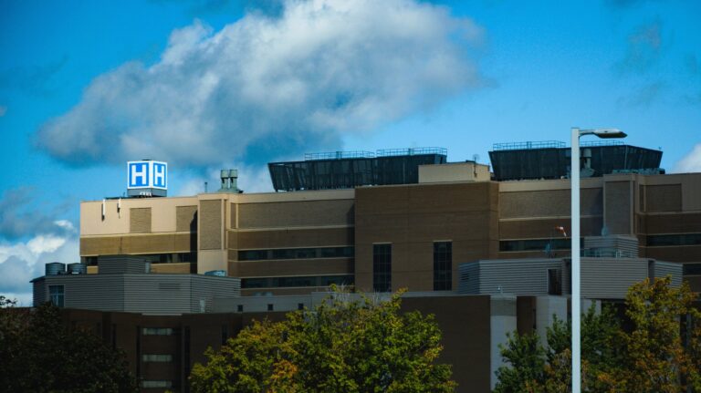 London Health Sciences Centre developing visitor COVID-19 vaccine policy