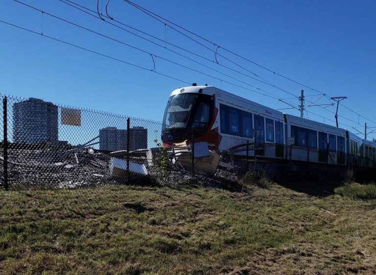 Ottawa’s troubled LRT trains are off the rails again. Advocates demand answers