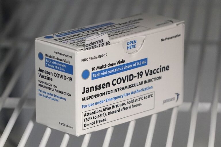 Johnson & Johnson eyes US$2.5B in COVID-19 vaccine sales despite Q3 slide