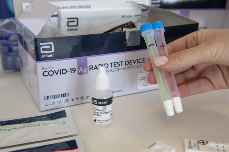 Ottawa rolling out rapid COVID-19 tests as vaccine mandates prepare to snap into place