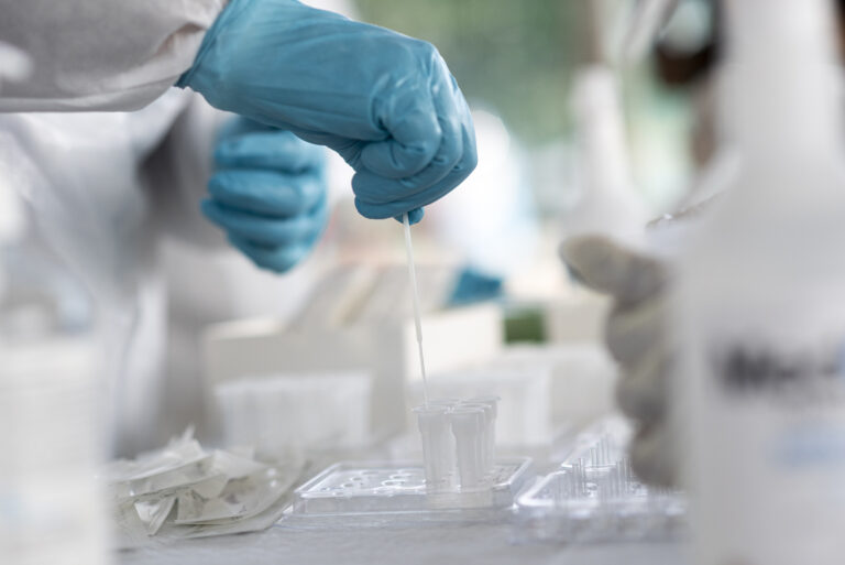 Ontario reports 304 new COVID-19 cases, lowest daily count since early August