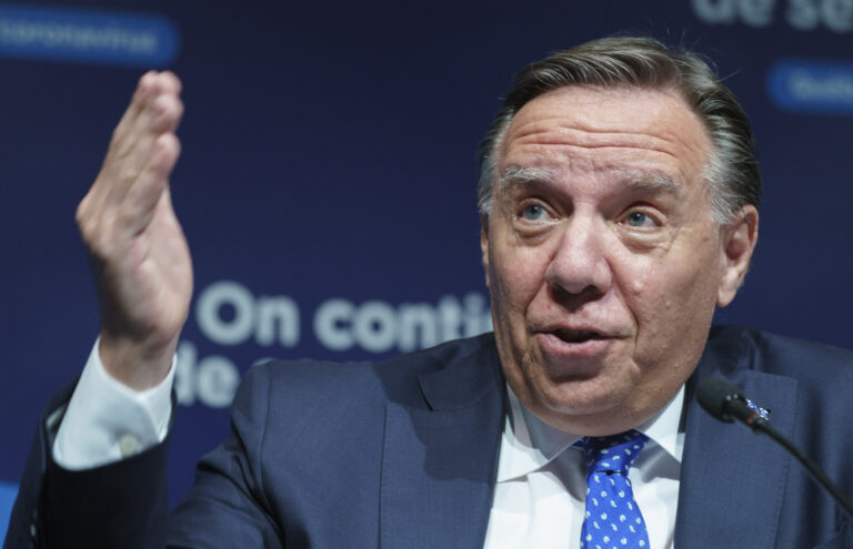 Quebec plans to end pandemic state of emergency in 2022, but some measures could remain longer