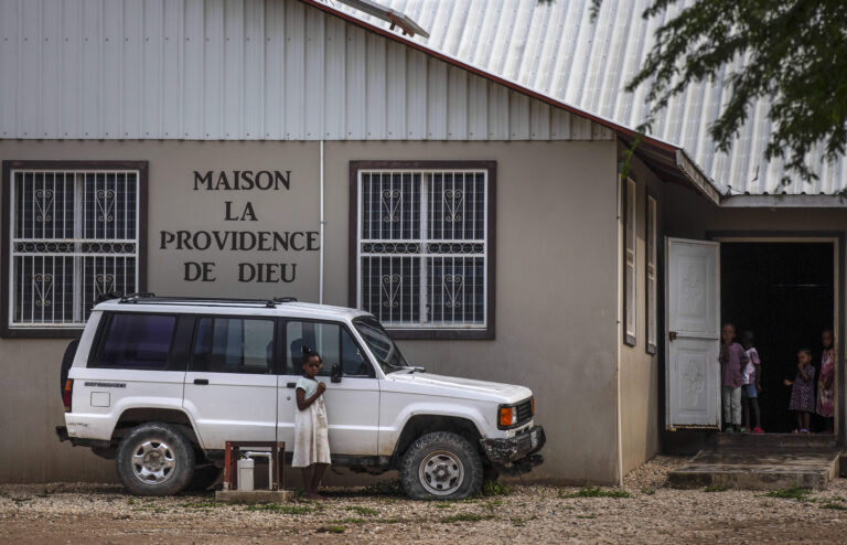 U.S. seeking release of American, Canadian missionaries abducted in Haiti