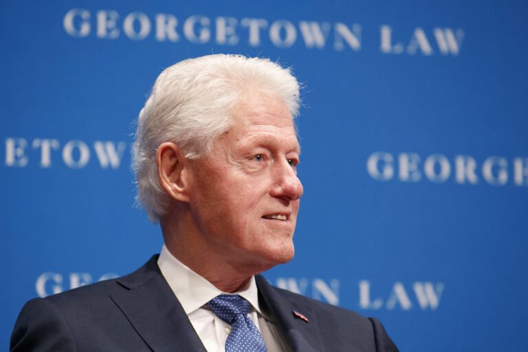 Former U.S. president Bill Clinton hospitalized in California with infection