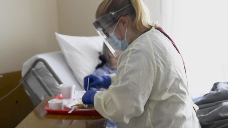COVID-19: Visitors to B.C. long-term care need to show proof of full vaccination