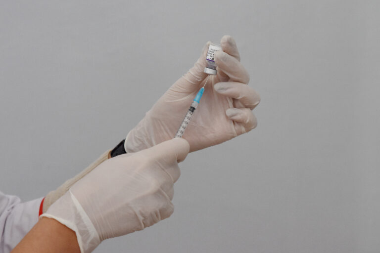 Health-care staff shortages could be on the way as COVID-19 vaccine mandates loom