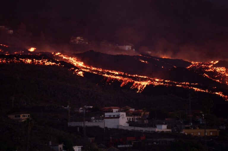 La Palma volcano continues to erupt as officials lift lockdown order